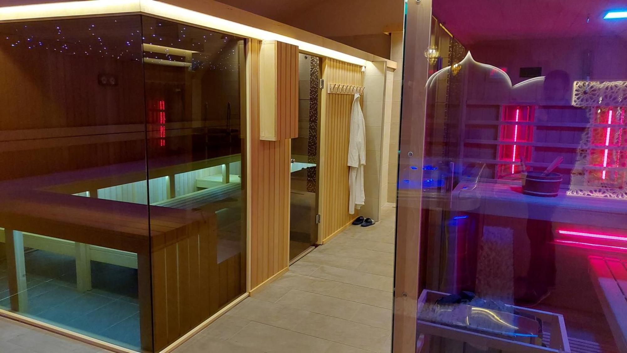 Oazis Hotel*** Nagykanizsa Luaran gambar