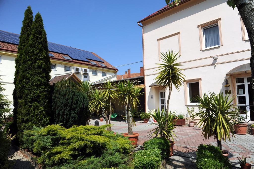 Oazis Hotel*** Nagykanizsa Luaran gambar