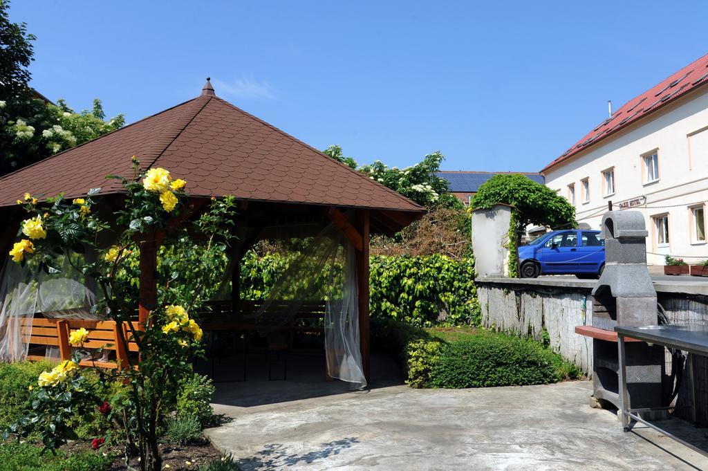 Oazis Hotel*** Nagykanizsa Luaran gambar